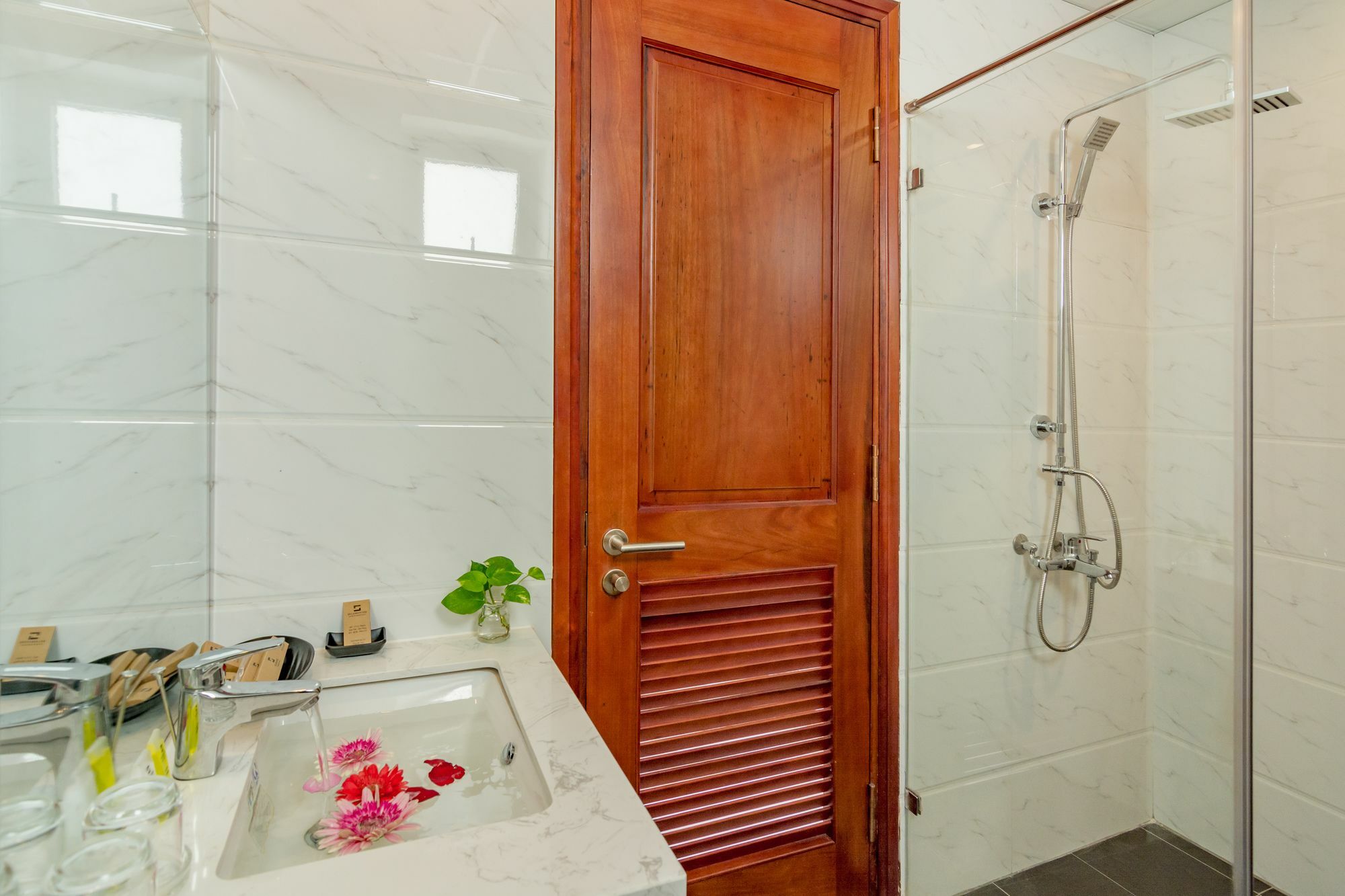 Salamander Apartment Hotel Da Nang Eksteriør billede